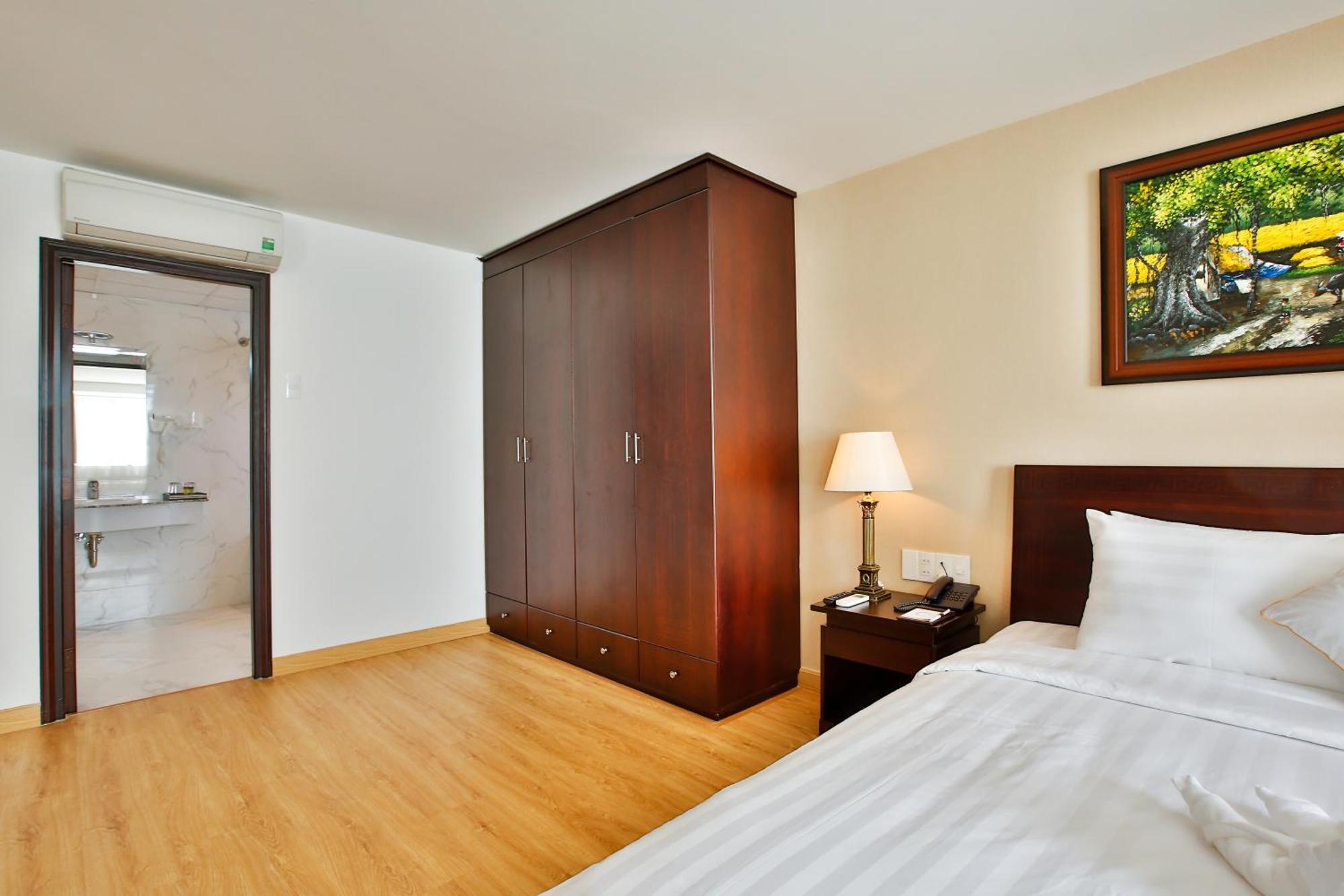 Aluna Ben Thanh Hotel Ho Chi Minh City Bagian luar foto